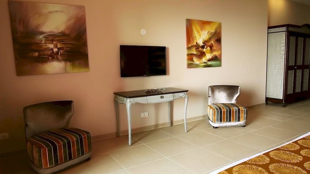 Cherry Blossom Boutique Hotel Bhamdoun Екстер'єр фото